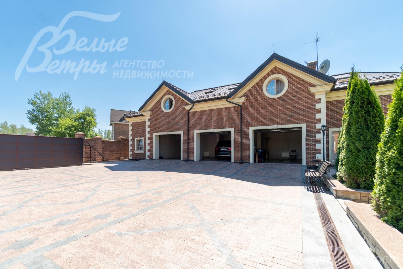 Тёплый гараж на 3 авто с квартирой на 2-м этаже