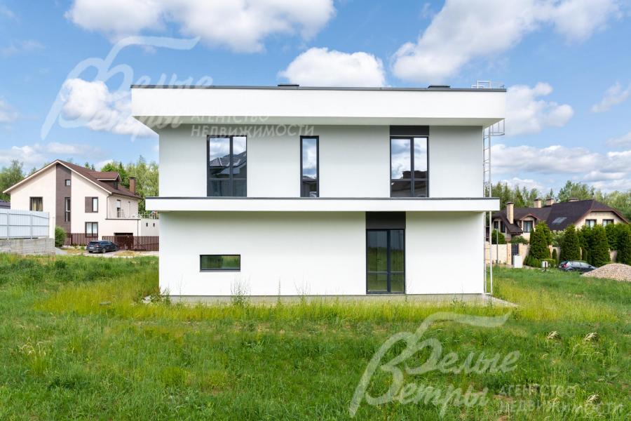 Ровный участок 15 соток.