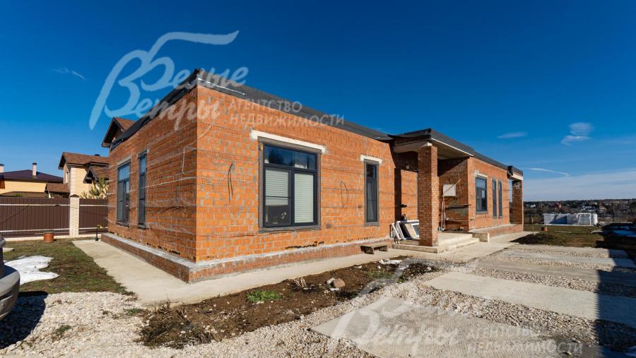 Стены дома из поризованного камня ЛСР 2.1NF