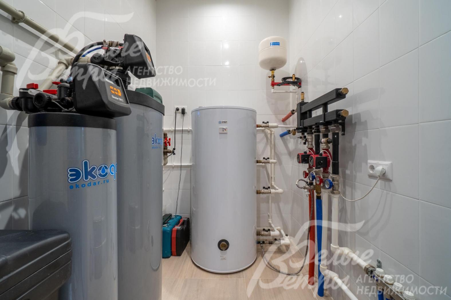 В доме - полная инженерная инфраструктура