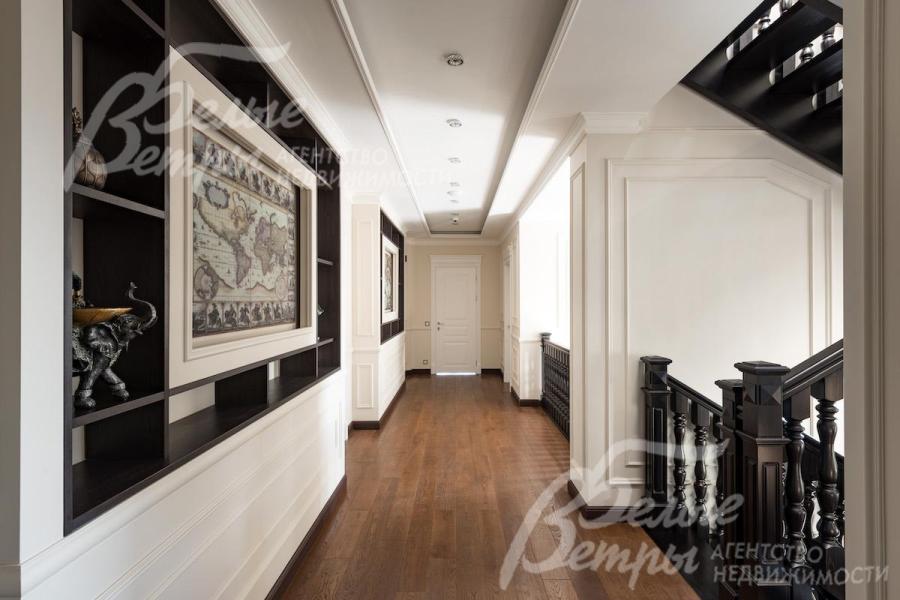 Холл-галерея 2-го этажа