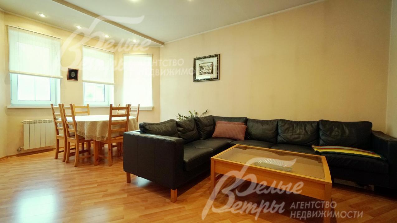 Большой угловой диван