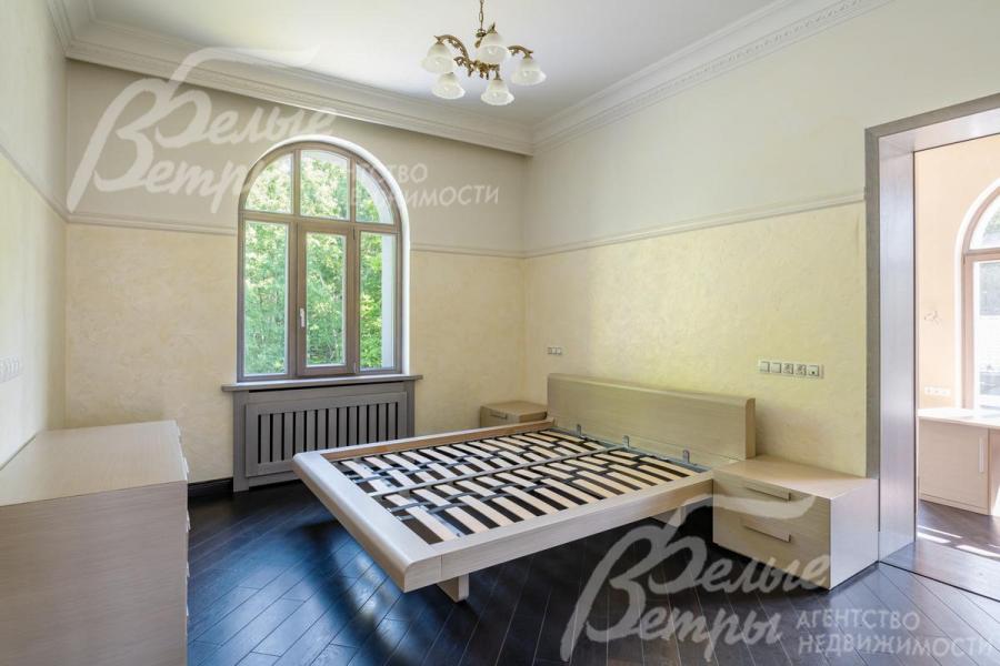 В доме 4 спальни