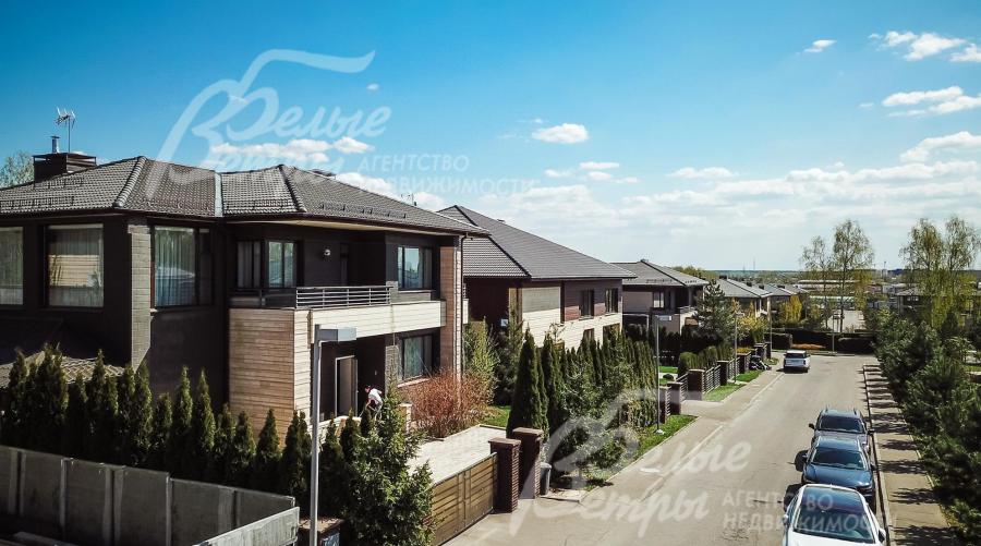 Широкие улицы и тротуары