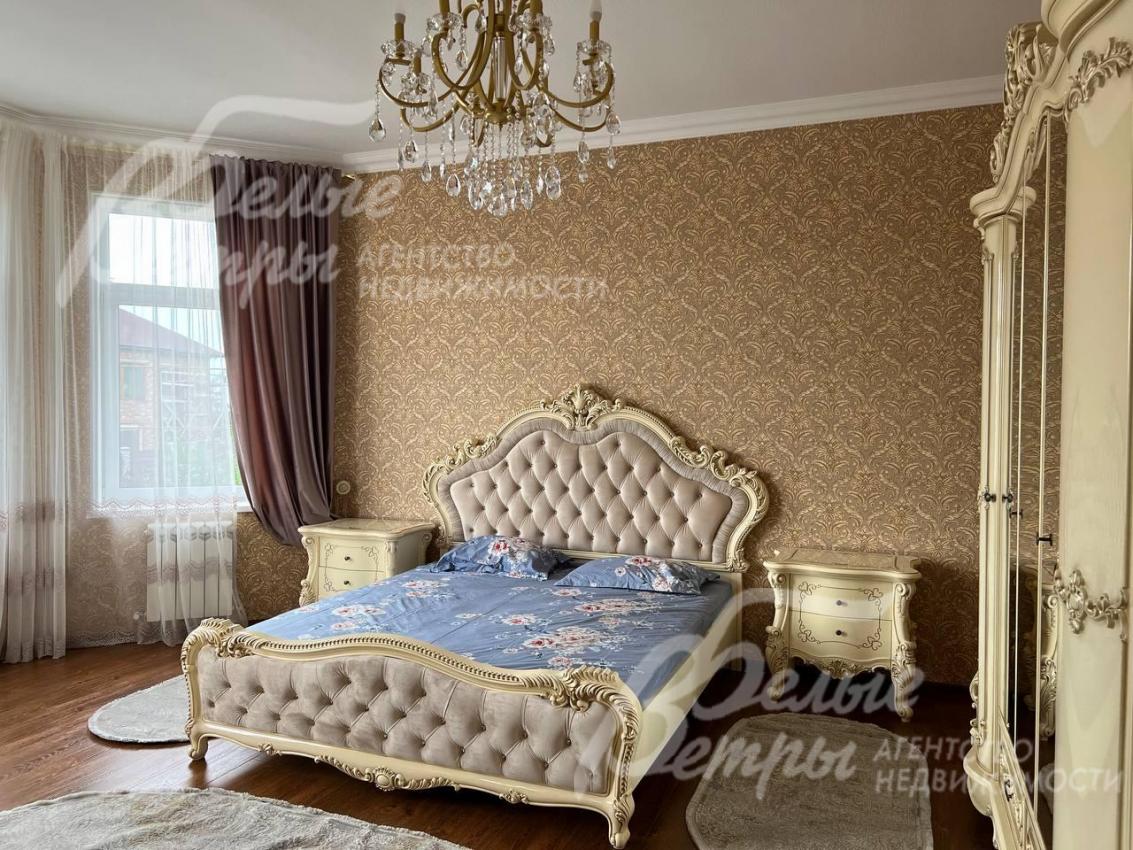 Мастер-спальня на 2ом этаже.