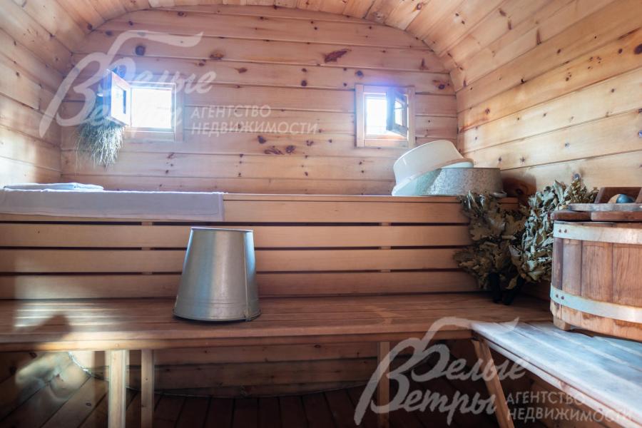 Полки и стены из кедра