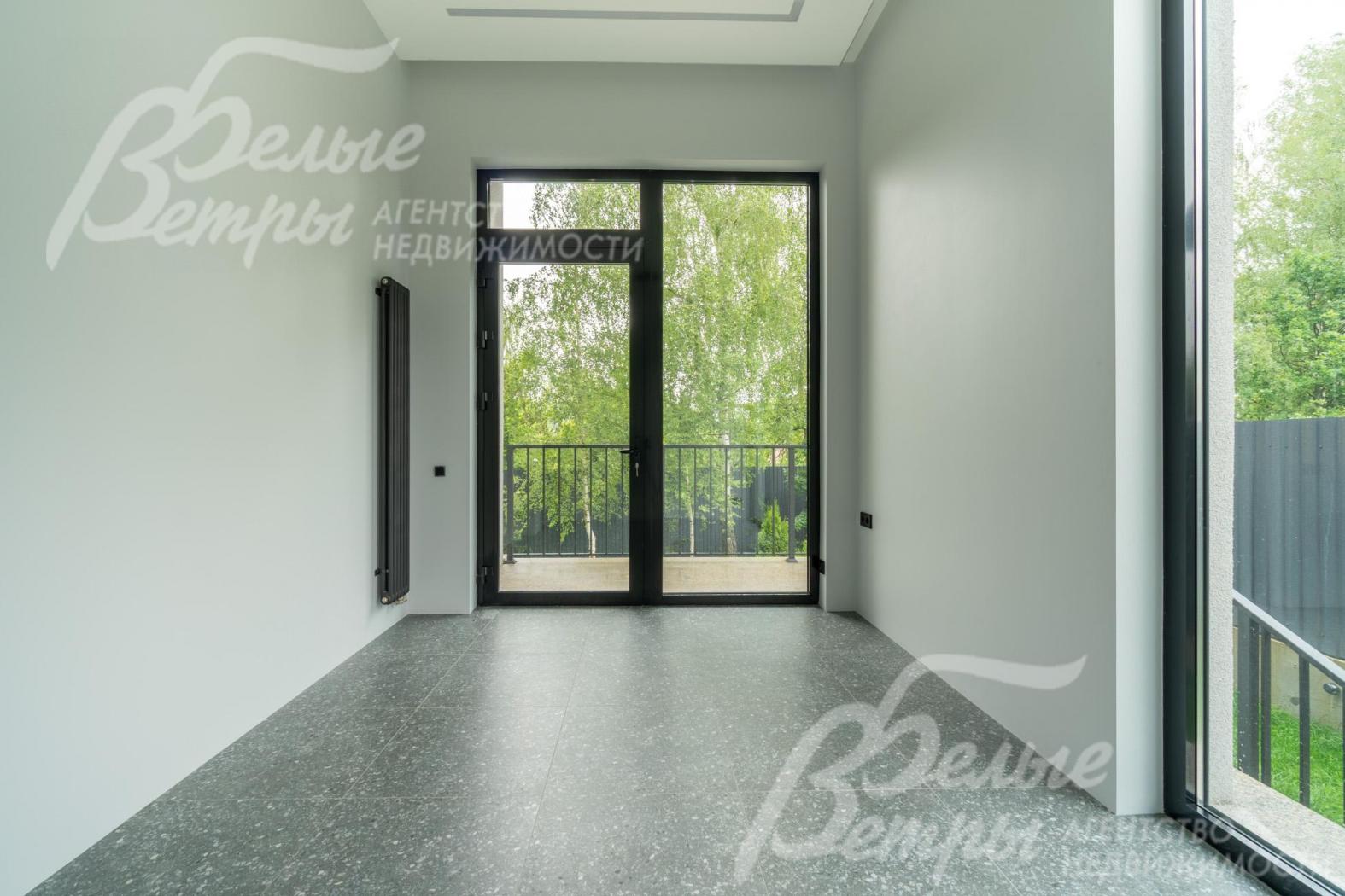 Окна дома выходят на 3 стороны