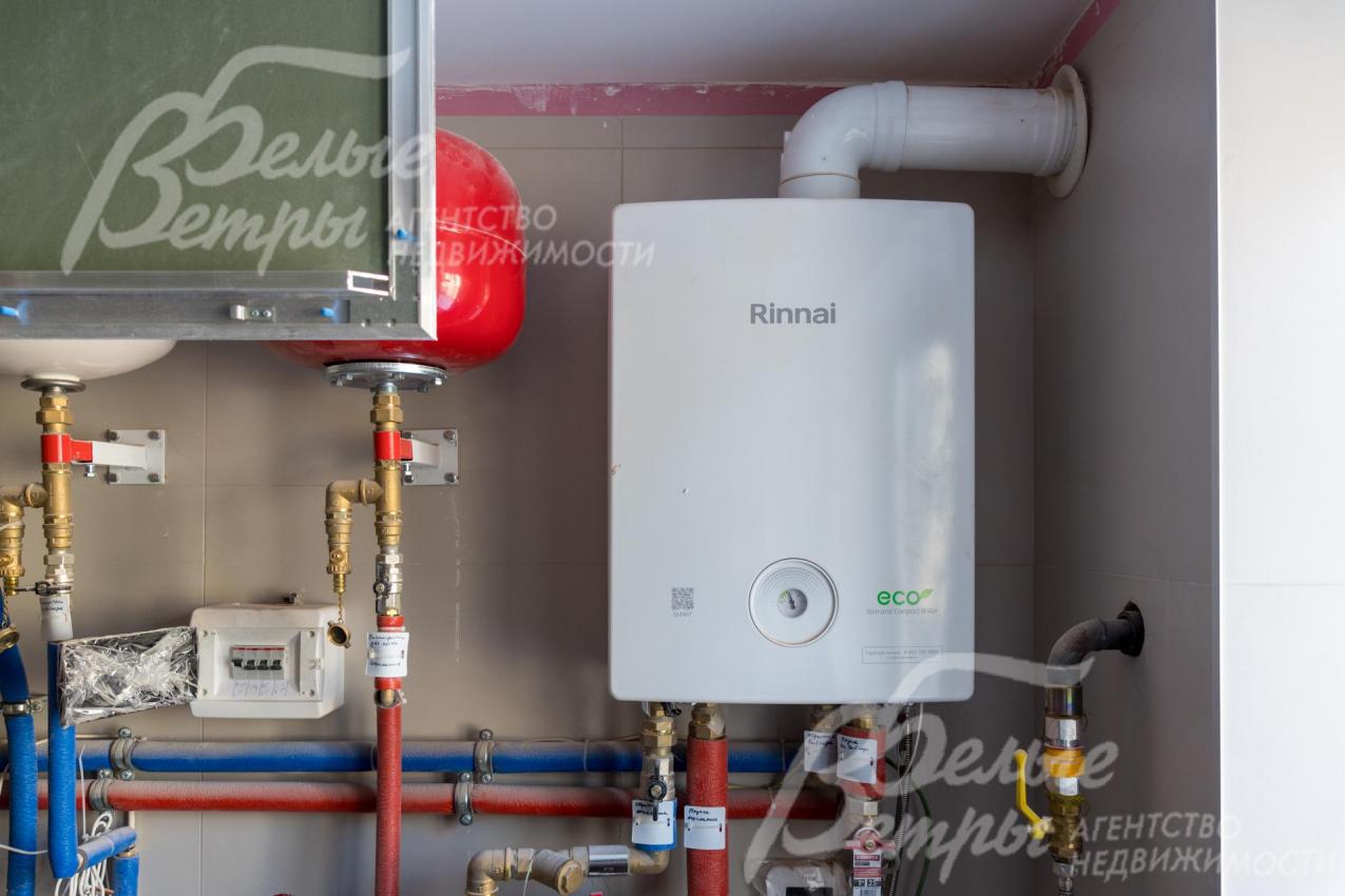 Система отопления – газовый котёл с термоконтролем (Rinnai)