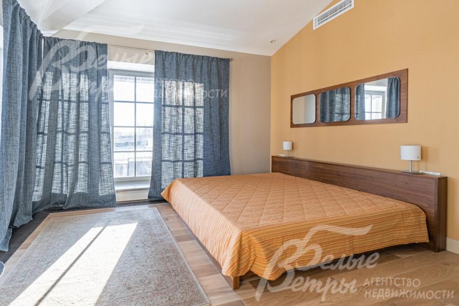 Спальня 4 с панорамным остеклением