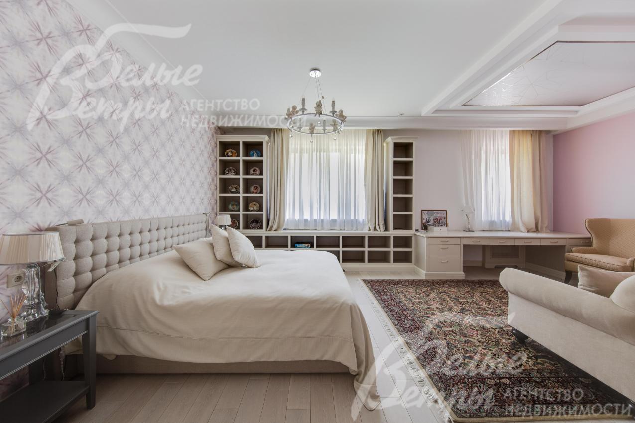 Спальня 32 кв.м с санузлом и гардеробной