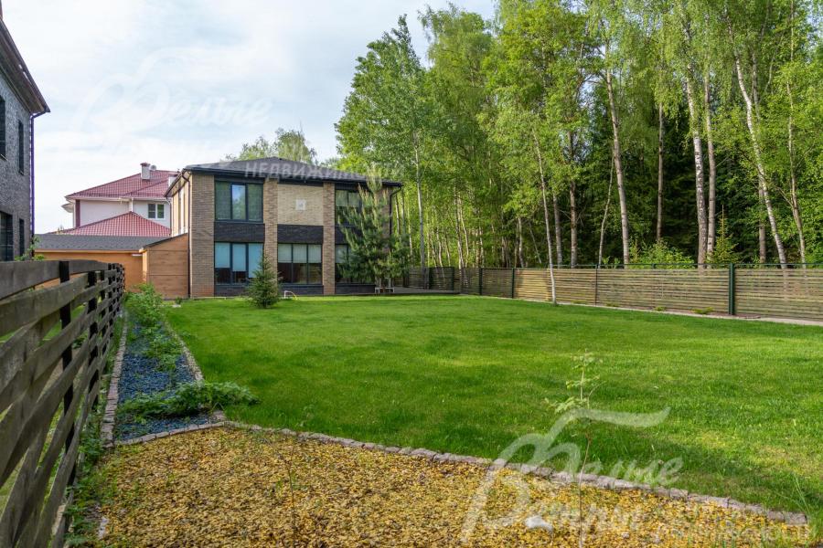 Участок подготовлен для реализации проекта ландшафтного дизайна