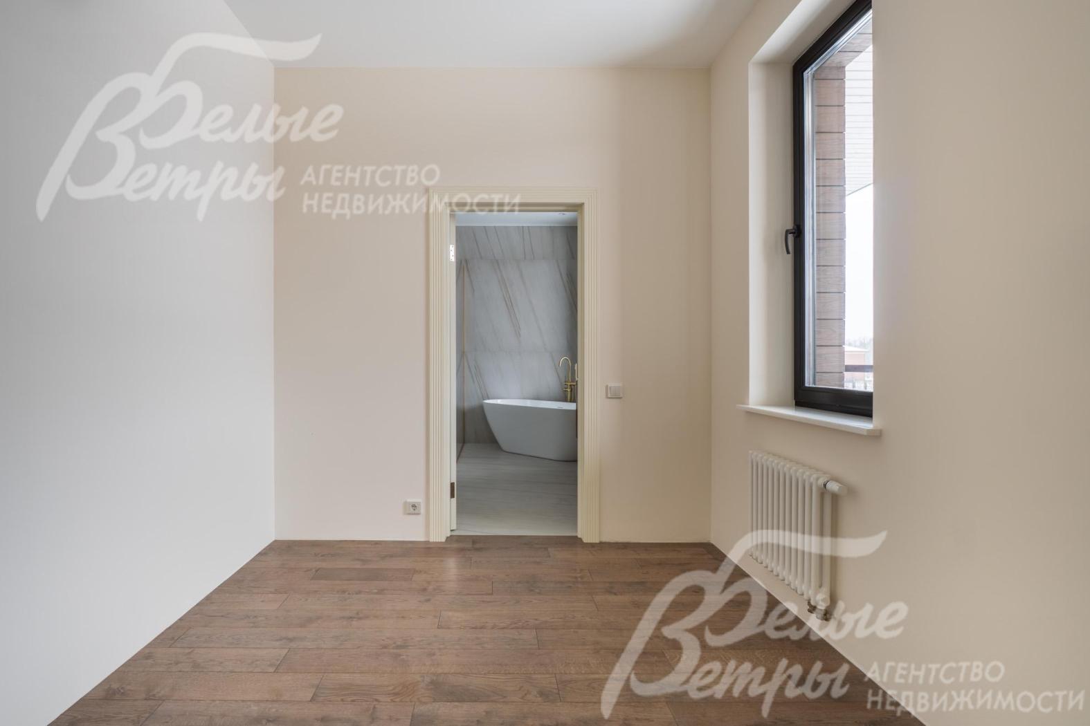 Гардеробная в мастер-спальне